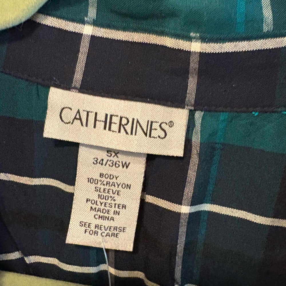 Catherines Green Oversized Long Sleeve Notched Collar Shirt - Picture 3 of 5